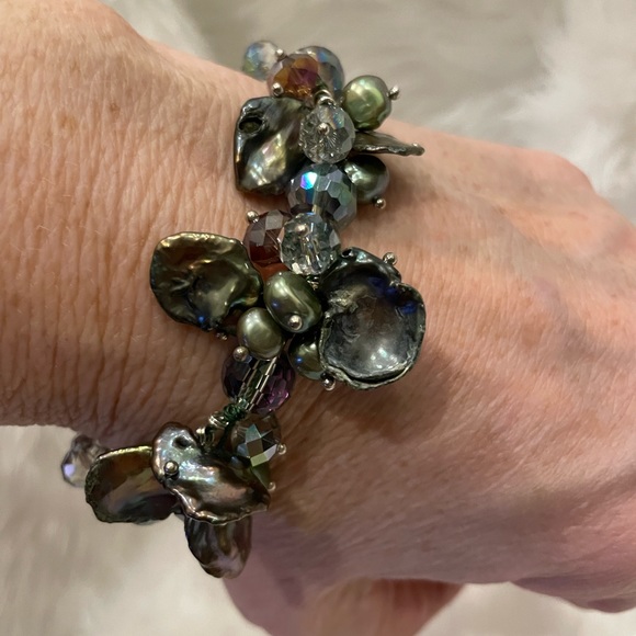 7.5 to 9” adjustable Black Pearl & bead bracelet, handmade unique one of a kind - Picture 3 of 5